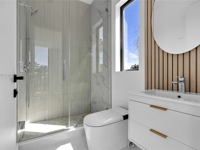 6482 NW 65th Way, Parkland FL 33067