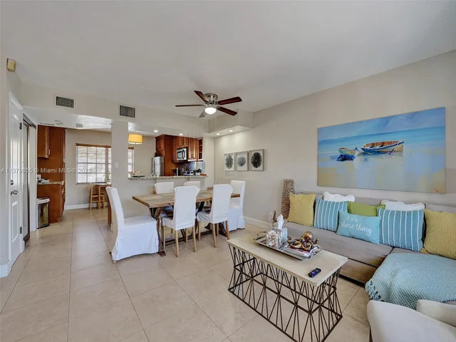 345 Virginia St # 6, Hollywood FL 33019