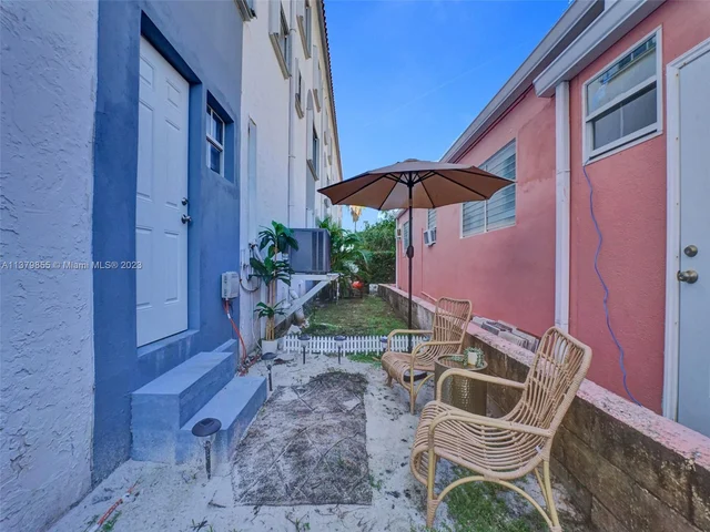 345 Virginia St # 6, Hollywood FL 33019