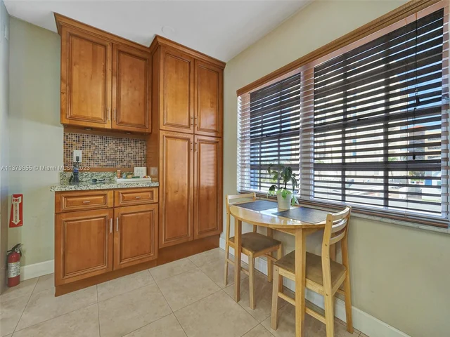 345 Virginia St # 6, Hollywood FL 33019