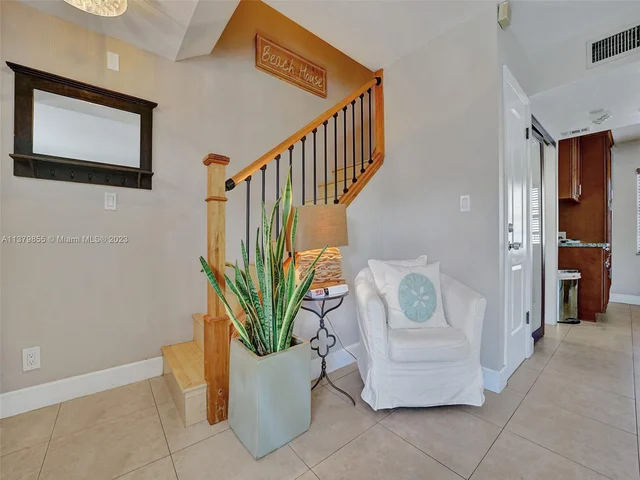 345 Virginia St # 6, Hollywood FL 33019