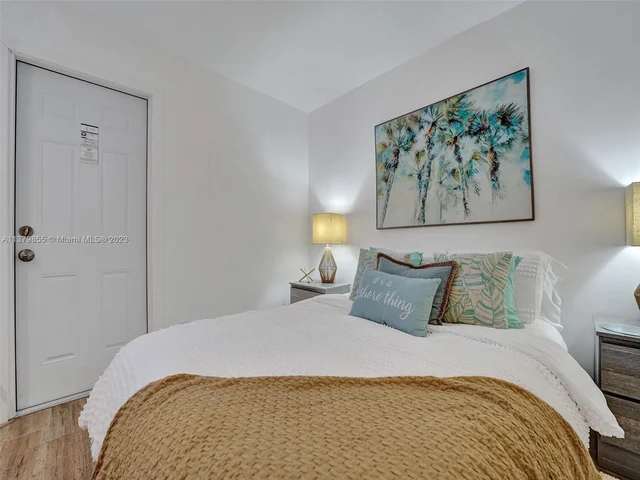 345 Virginia St # 6, Hollywood FL 33019