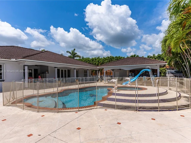 12969 SW 220th Ter, Miami FL 33170