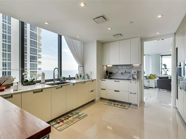 15701 Collins Ave # 2601, Sunny Isles Beach FL 33160