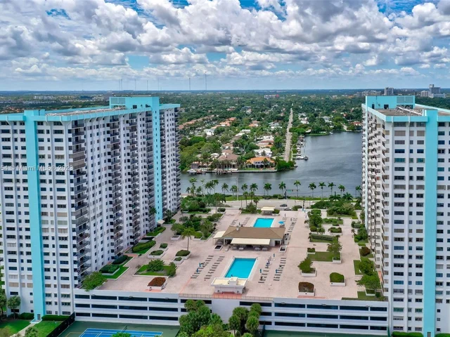 1201 S Ocean Dr # 1105N, Hollywood FL 33019