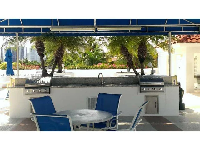 3600 YACHT CLUB DR # 704, Aventura FL 33180