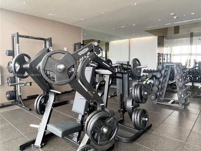 1830 S Ocean Dr # 3812, Hallandale Beach FL 33009