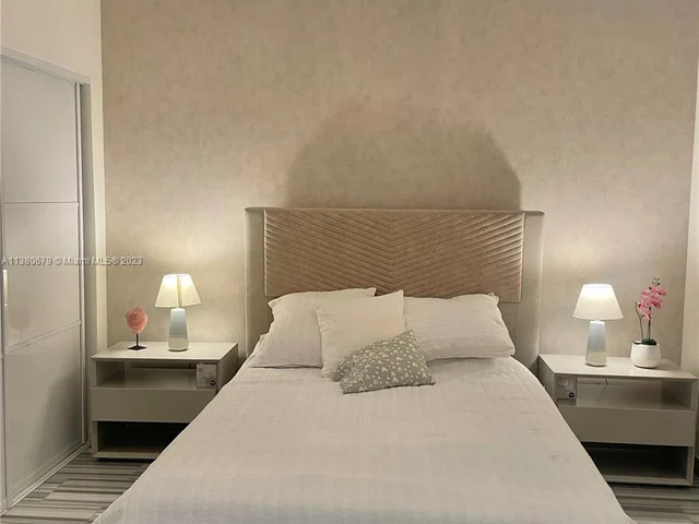 1830 S Ocean Dr # 3812, Hallandale Beach FL 33009