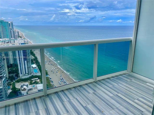 1830 S Ocean Dr # 3812, Hallandale Beach FL 33009