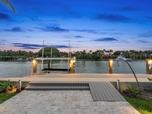 8900 Bay Dr, Surfside FL 33154