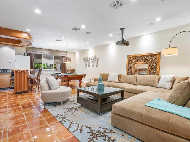 8900 Bay Dr, Surfside FL 33154