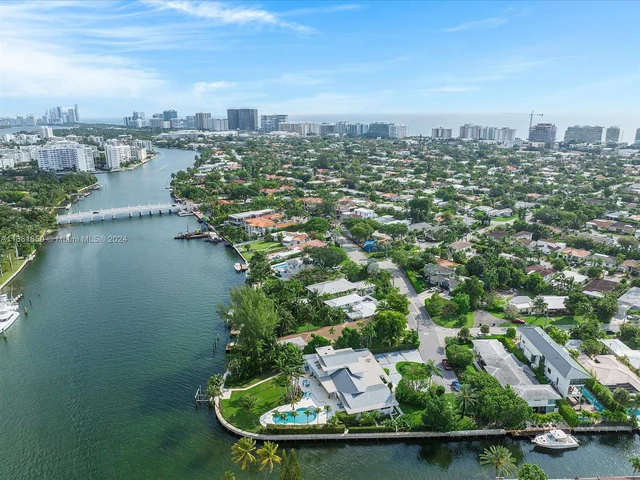 8900 Bay Dr, Surfside FL 33154