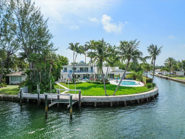 8900 Bay Dr, Surfside FL 33154