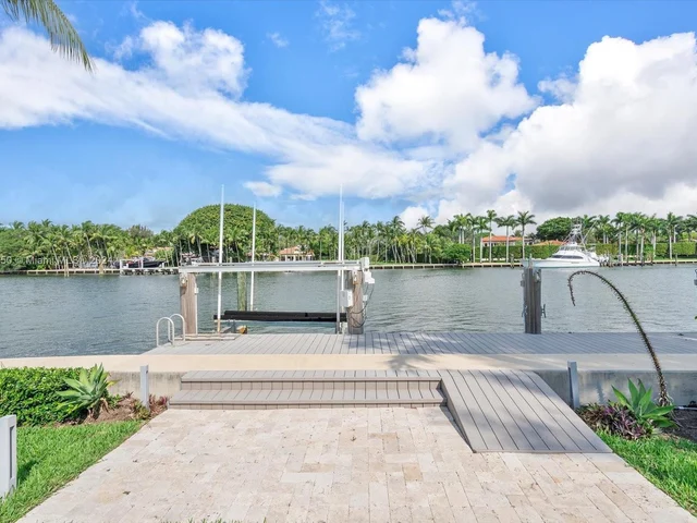 8900 Bay Dr, Surfside FL 33154