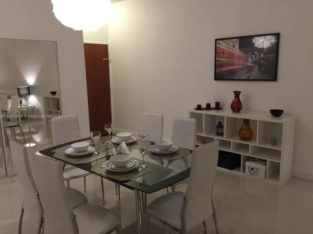 3901 S Ocean Dr, Hollywood FL 33019