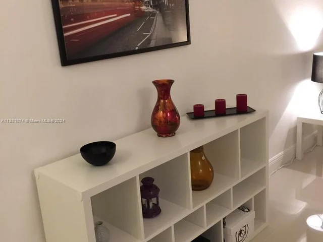 3901 S Ocean Dr, Hollywood FL 33019