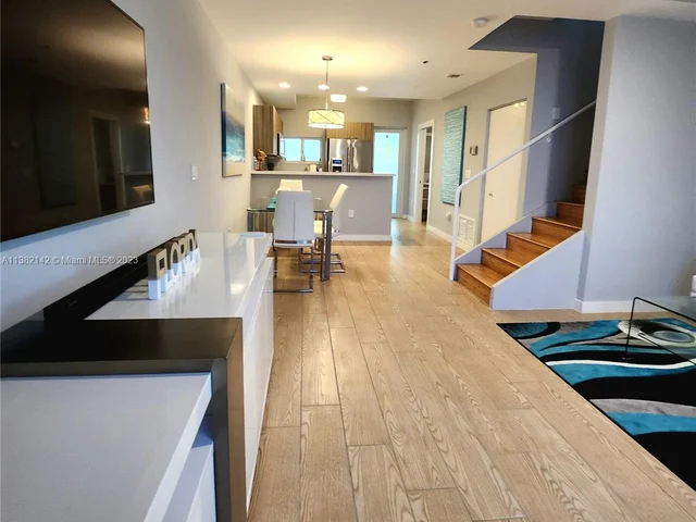 619 Meridian Ave # 4, Miami Beach FL 33139