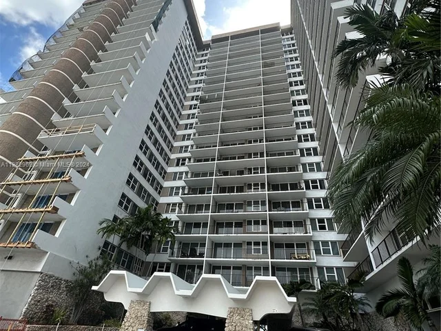 2030 S Ocean Dr # 201, Hallandale Beach FL 33009