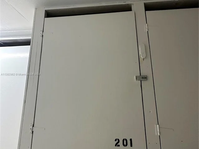 2030 S Ocean Dr # 201, Hallandale Beach FL 33009