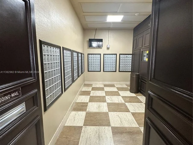 2030 S Ocean Dr # 201, Hallandale Beach FL 33009