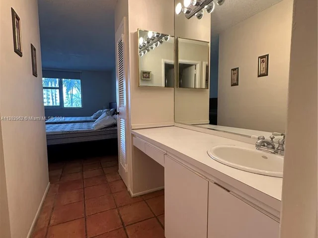 2030 S Ocean Dr # 201, Hallandale Beach FL 33009