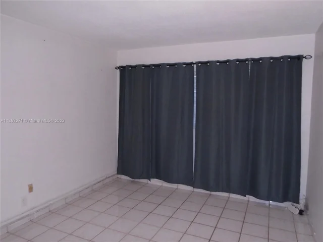 1450 NE 170th St # 102, North Miami Beach FL 33162