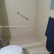 1450 NE 170th St # 102, North Miami Beach FL 33162