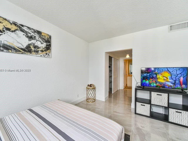 4001 S Ocean Dr # 10H, Hollywood FL 33019