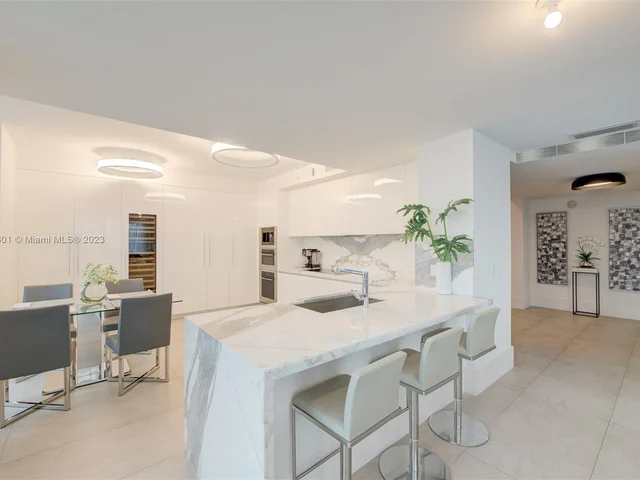 330 Sunny Isles Blvd # 502, Sunny Isles Beach FL 33160