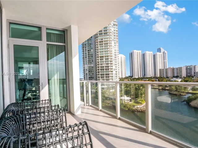 330 Sunny Isles Blvd # 502, Sunny Isles Beach FL 33160