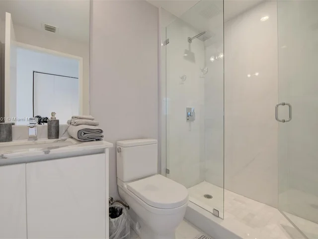 330 Sunny Isles Blvd # 502, Sunny Isles Beach FL 33160