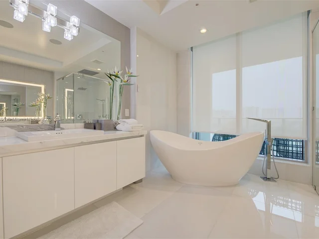 330 Sunny Isles Blvd # 502, Sunny Isles Beach FL 33160