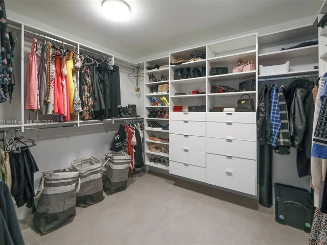 330 Sunny Isles Blvd # 502, Sunny Isles Beach FL 33160