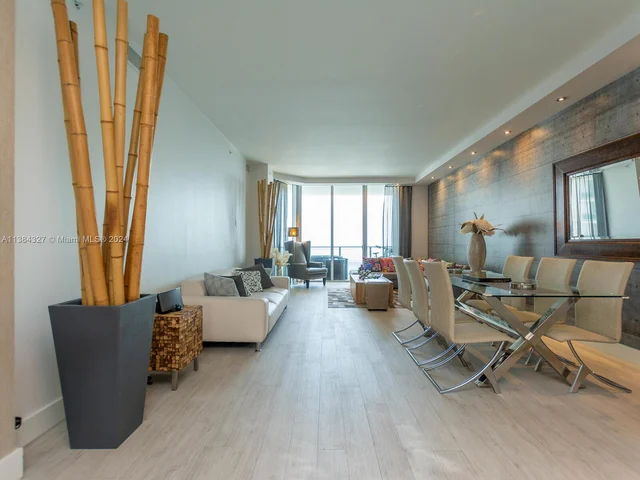 1300 Brickell Bay Dr # 3804, Miami FL 33131