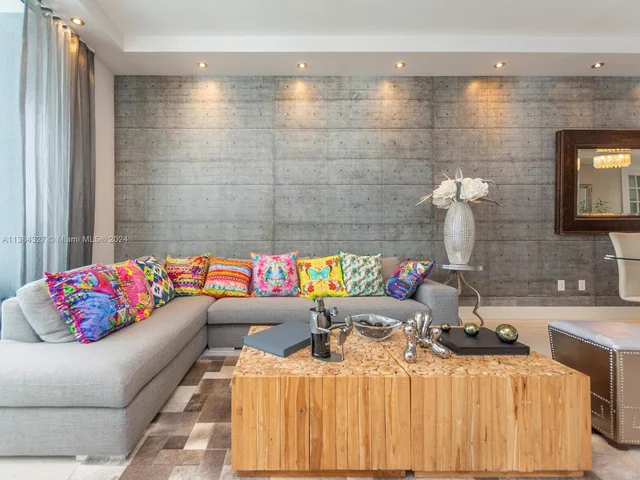 1300 Brickell Bay Dr # 3804, Miami FL 33131