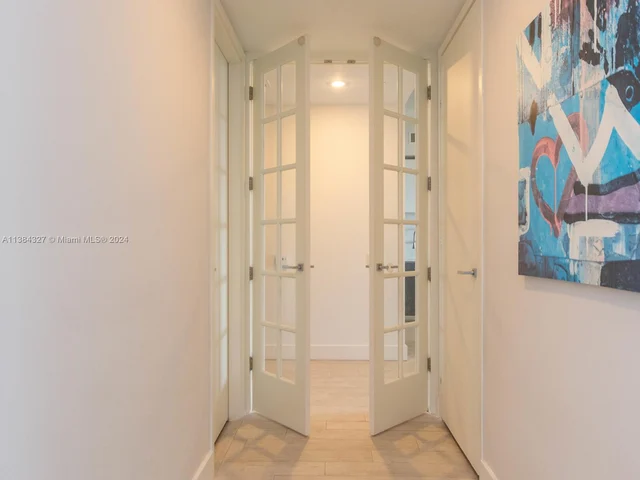 1300 Brickell Bay Dr # 3804, Miami FL 33131