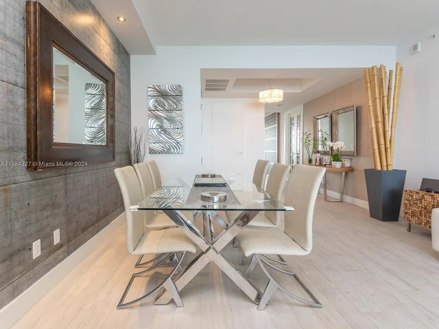 1300 Brickell Bay Dr # 3804, Miami FL 33131