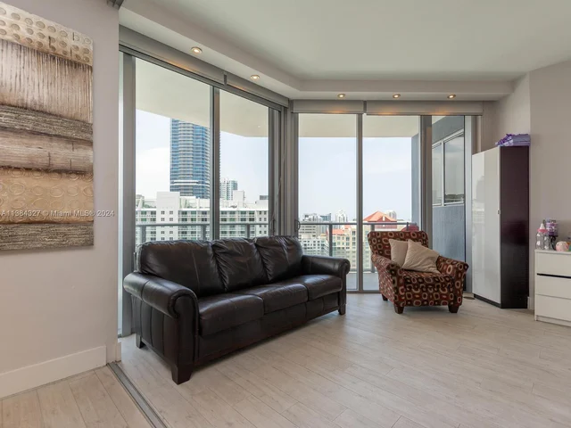 1300 Brickell Bay Dr # 3804, Miami FL 33131