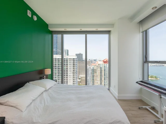 1300 Brickell Bay Dr # 3804, Miami FL 33131