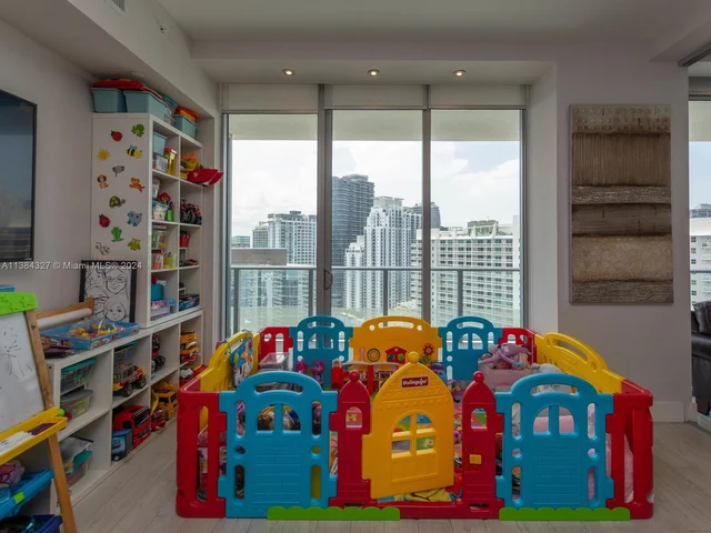 1300 Brickell Bay Dr # 3804, Miami FL 33131