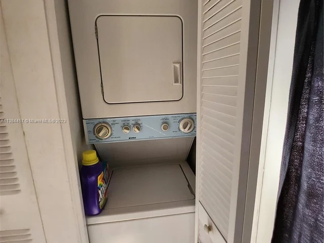 10331 Sunrise Lakes Blvd # 202, Sunrise FL 33322