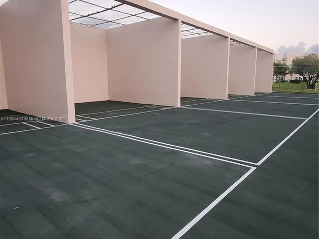 10331 Sunrise Lakes Blvd # 202, Sunrise FL 33322