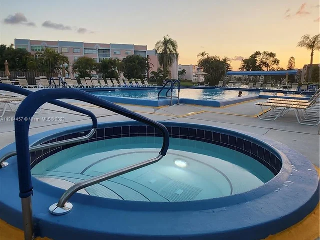 10331 Sunrise Lakes Blvd # 202, Sunrise FL 33322