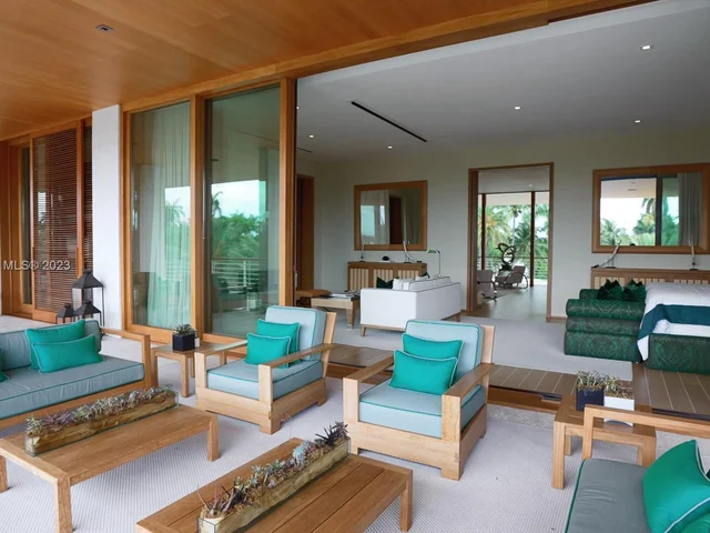 1510 W 25th St, Miami Beach FL 33140