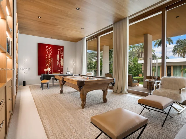 1510 W 25th St, Miami Beach FL 33140