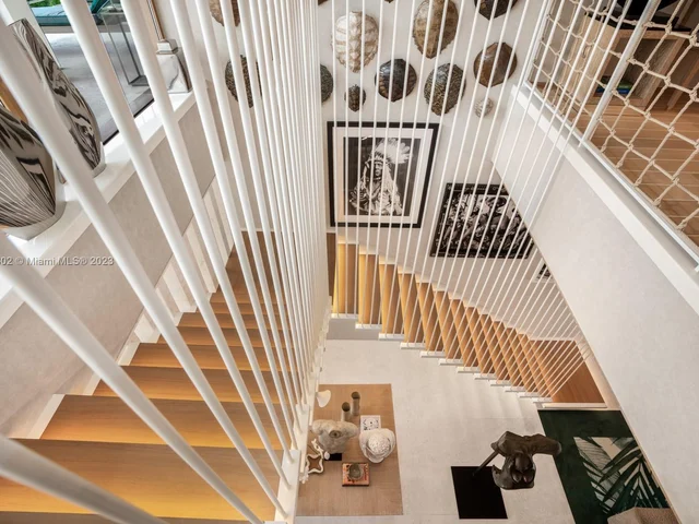 1510 W 25th St, Miami Beach FL 33140