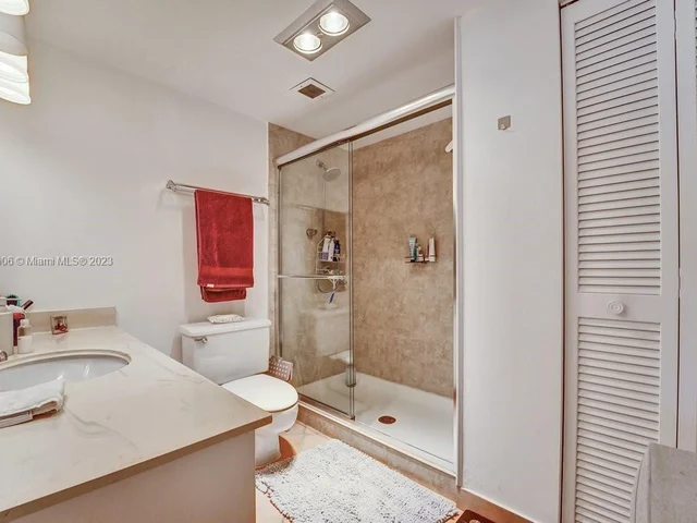 1965 S Ocean Dr # 4G, Hallandale Beach FL 33009