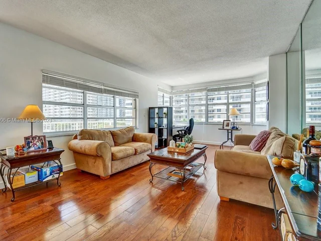 1965 S Ocean Dr # 4G, Hallandale Beach FL 33009