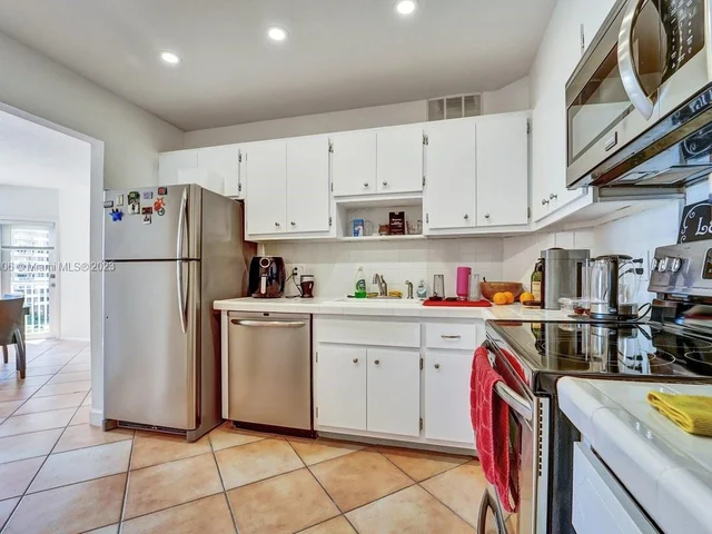 1965 S Ocean Dr # 4G, Hallandale Beach FL 33009