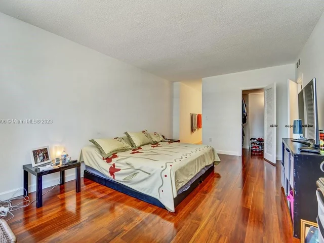 1965 S Ocean Dr # 4G, Hallandale Beach FL 33009